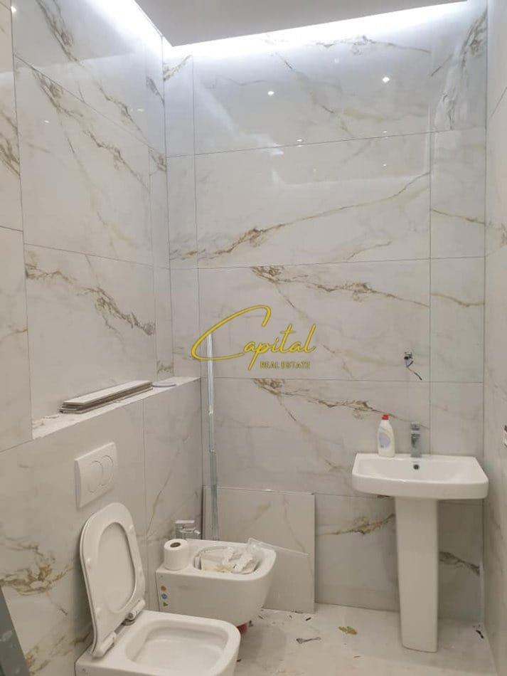 AMBIENT BIZNESI ME QERA 74 M2 ASTIR 1000 EURO