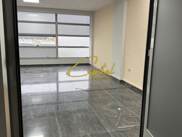AMBIENT BIZNESI ME QERA 75 M2 ASTIR 60.000 LEKE