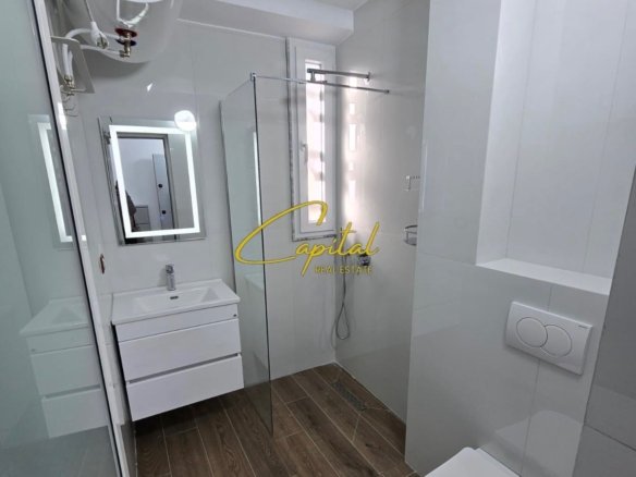 GARSONIERE ME QERA 34 M2 QENDER 50.000 LEKE
