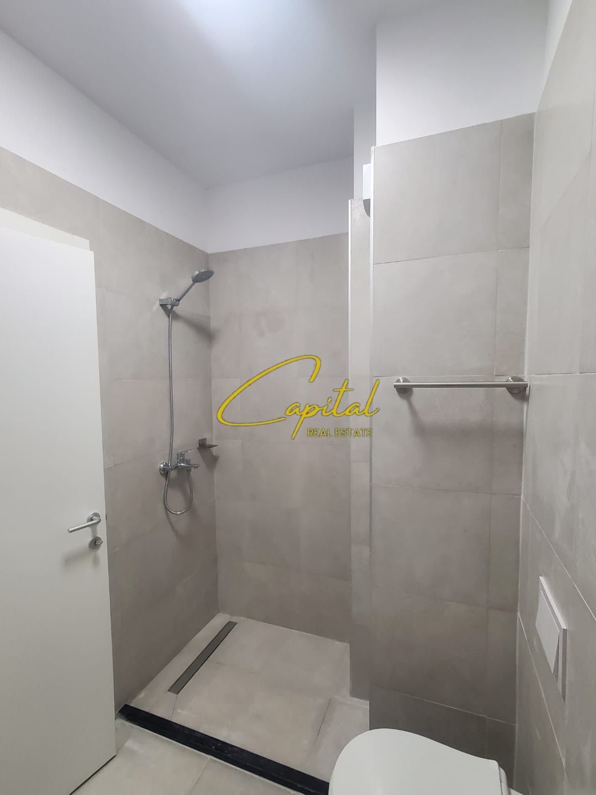 APARTAMENT ME QERA 2+1 LIQENI I THATE 1.300 EURO