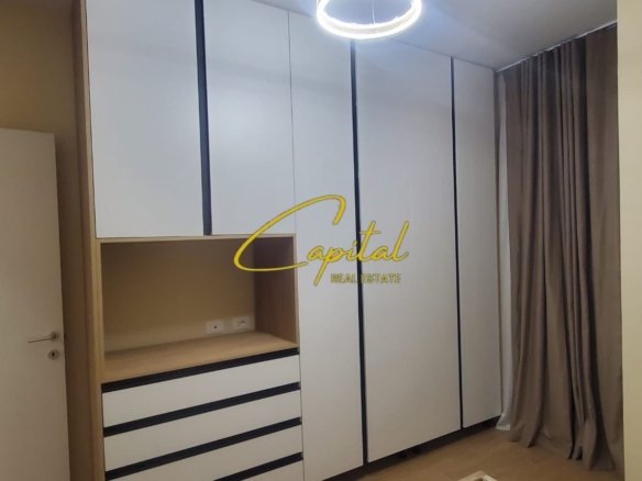 APARTAMENT ME QERA 2+1 LIQENI I THATE 1.300 EURO