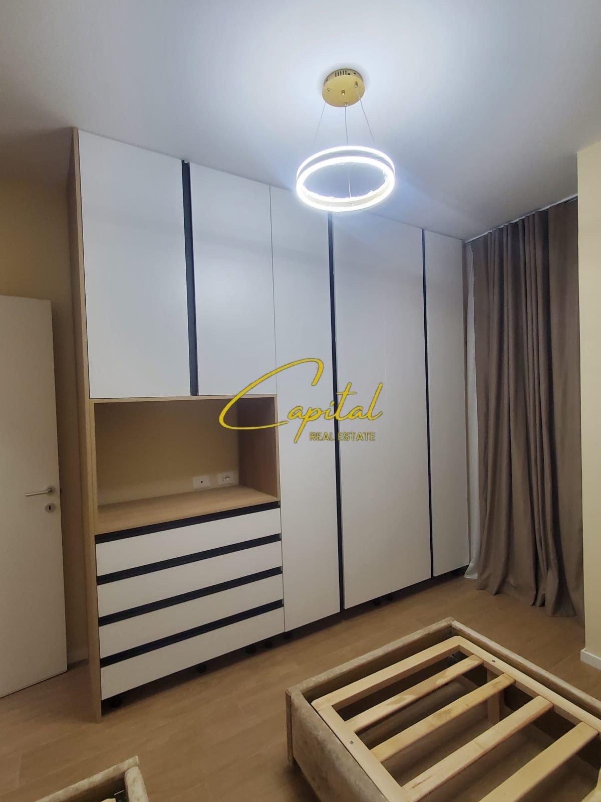 APARTAMENT ME QERA 2+1 LIQENI I THATE 1.300 EURO