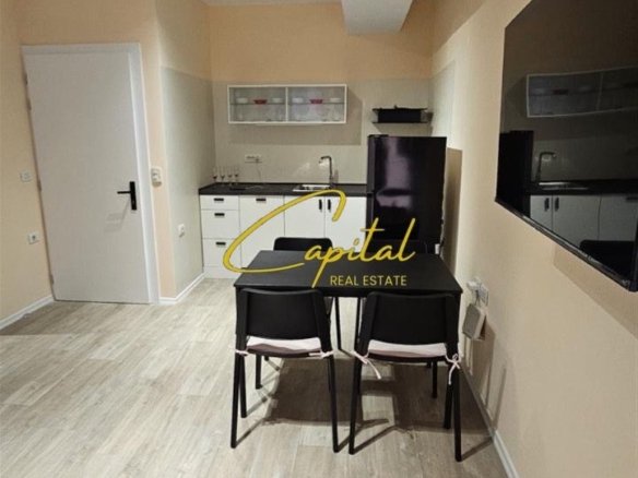 APARTAMENT ME QERA 1+1 ISH STACIONI TRENIT 80.000 LEKE