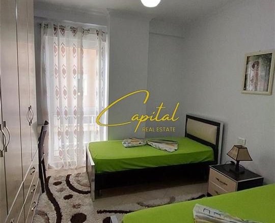 APARTAMENT ME QERA 2+1+2 ISH STACIONI TRENIT 800 EURO