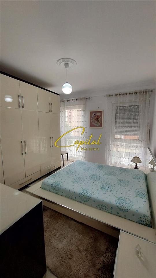 WhatsApp Image 2025-11-24 at 9.46.22 AM APARTAMENT ME QERA 2+1+2 ISH STACIONI TRENIT 800 EURO