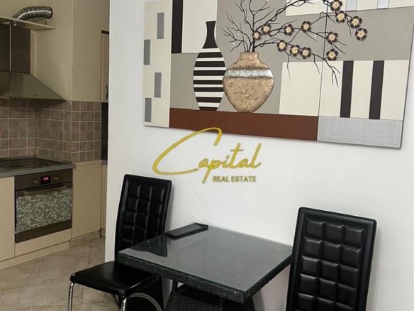 APARTAMENT STUDIO ME QERA 45 M2 RRUGA E BARRIKADAVE 50.000 LEKE