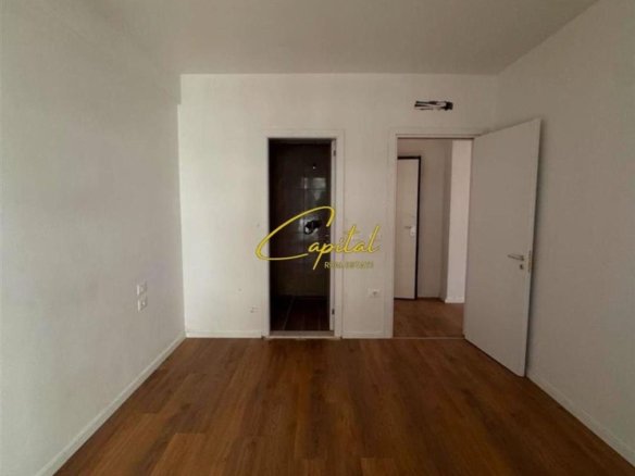 ZYRE ME QERA 105 M2 KOMPLEKSI TRIO TOWER 600 EURO