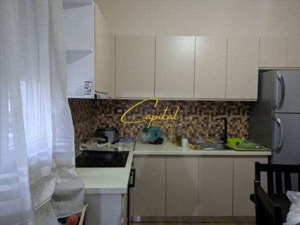APARTAMENT ME QERA 2+1 XHAMLLIKU 50.000 LEKE