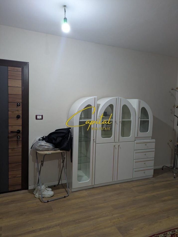 APARTAMENT ME QERA 2+1 XHAMLLIKU 50.000 LEKE