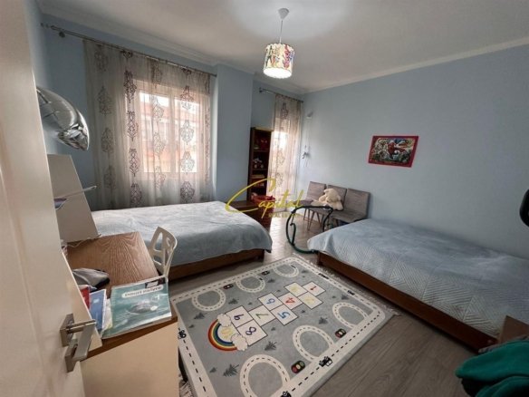 SHITET APARTAMENT 3+1 FRESKU 22.000.000 LEKE
