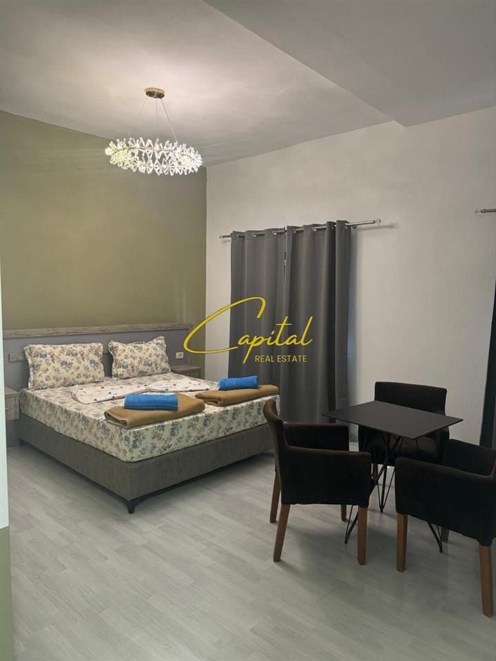 GARSONIERE ME QERA 40 M2 BULEVARDI ZOGU I 500 EURO