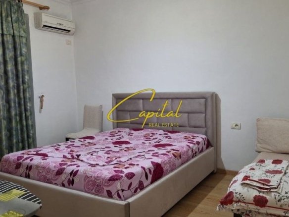 APARTAMENT ME QERA 2+1 RRUGA E DURRESIT 600 EURO