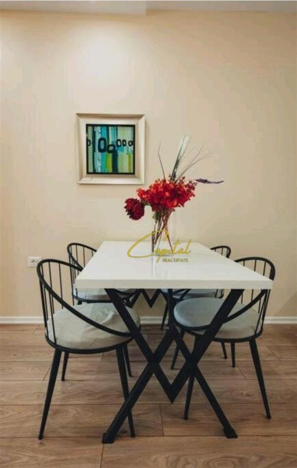 APARTAMENT ME QERA 1+1 MYSLYM SHYRI 650 EURO