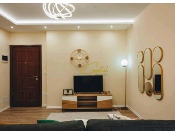 APARTAMENT ME QERA 1+1 MYSLYM SHYRI 650 EURO