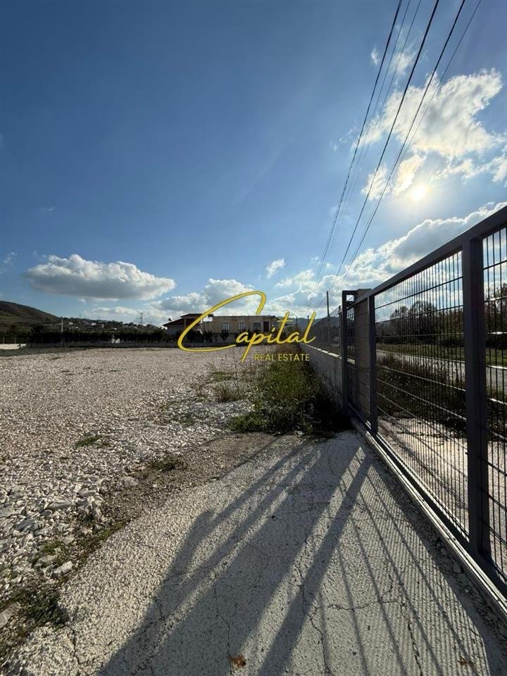 TOKE ME QERA 4000 M2 KASHAR 1.500 EURO