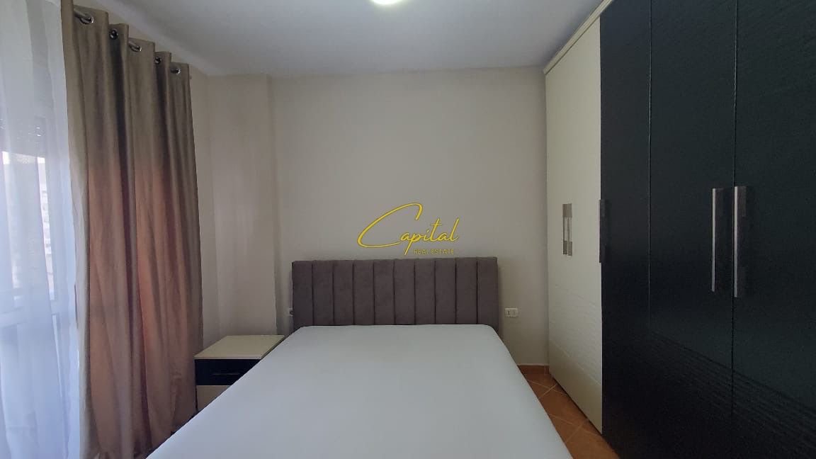 APARTAMENT ME QERA 1+1 RRUGA E KAVAJES 50.000 LEKE