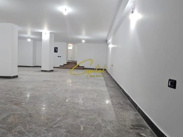 AMBIENT BIZNESI ME QERA 200 M2 ISH BLLOKU 300.000 LEKE