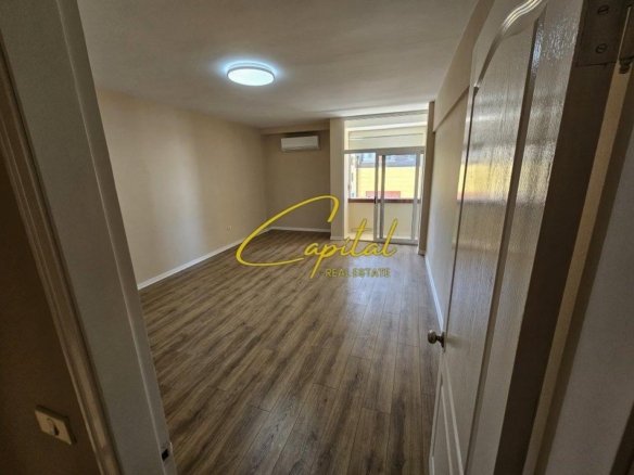 ZYRE ME QERA 130 M2 QENDER 1000 EURO