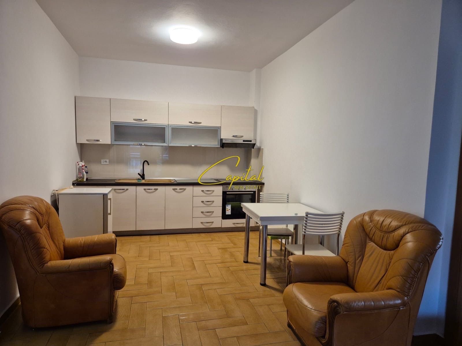 APARTAMENT ME QERA 2+1 MYSLYM SHYRI 70.000 LEKE