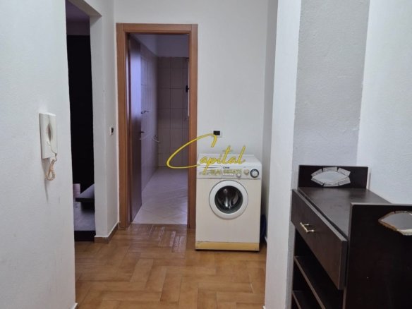 APARTAMENT ME QERA 2+1 MYSLYM SHYRI 70.000 LEKE