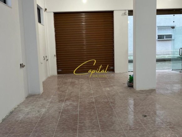 AMBIENT BIZNESI ME QERA 200 M2 KOMUNA E PARISIT 1.500 EURO