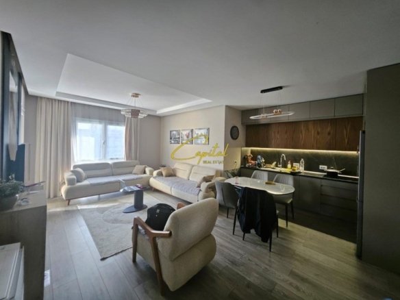 APARTAMENT ME QERA 2+1 RRUGA DRITAN HOXHA 700 EURO