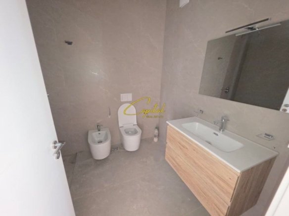 APARTAMENT ME QERA 2+1 KOMUNA E PARISIT 1.100 EURO