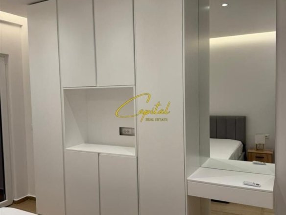 APARTAMENT ME QERA 1+1 ZOGU I ZI 75.000 LEKE