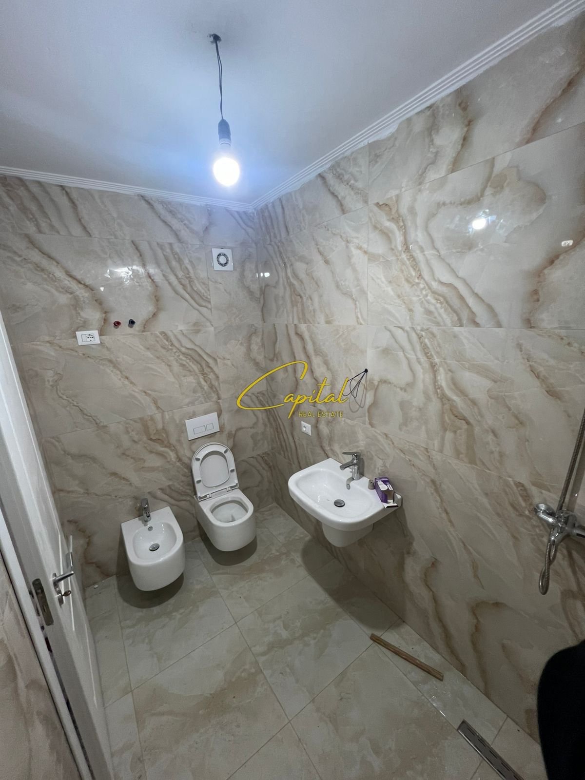 APARTAMENT ME QERA 2+1 ASTIR 55.000 LEKE