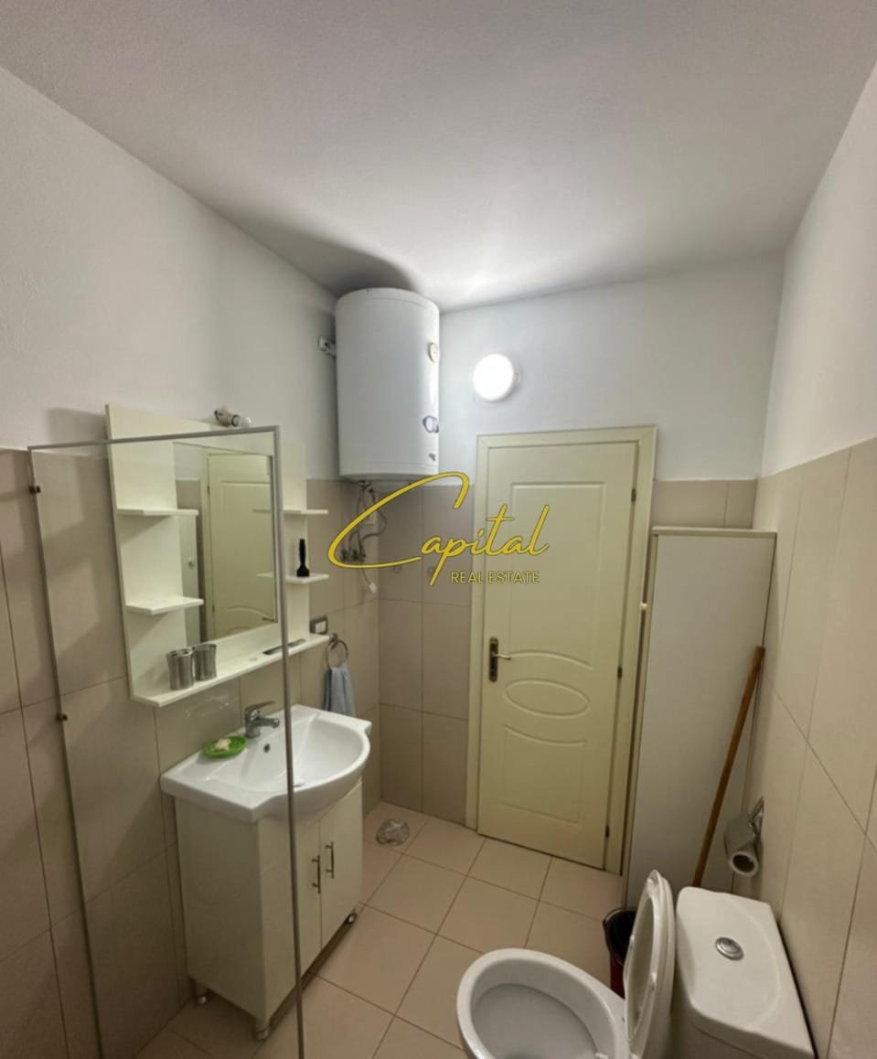 APARTAMENT ME QERA 2+1 PORCELAN 500 EURO