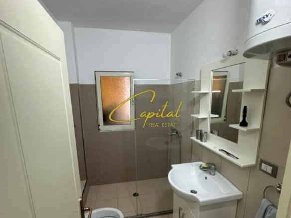APARTAMENT ME QERA 2+1 PORCELAN 500 EURO
