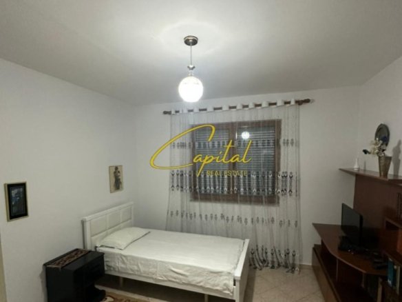 APARTAMENT ME QERA 2+1 PORCELAN 500 EURO