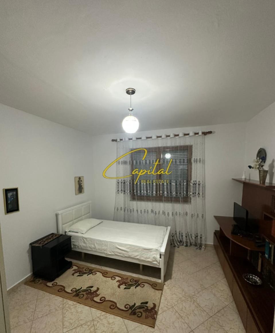 APARTAMENT ME QERA 2+1 PORCELAN 500 EURO