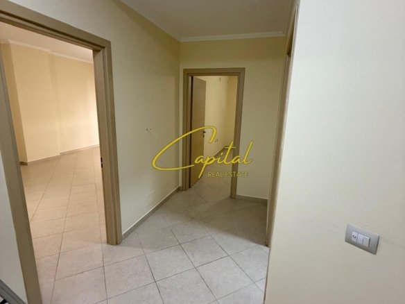 APARTAMENT ME QERA 1+1 KINOSTUDIO 32.000 LEKE