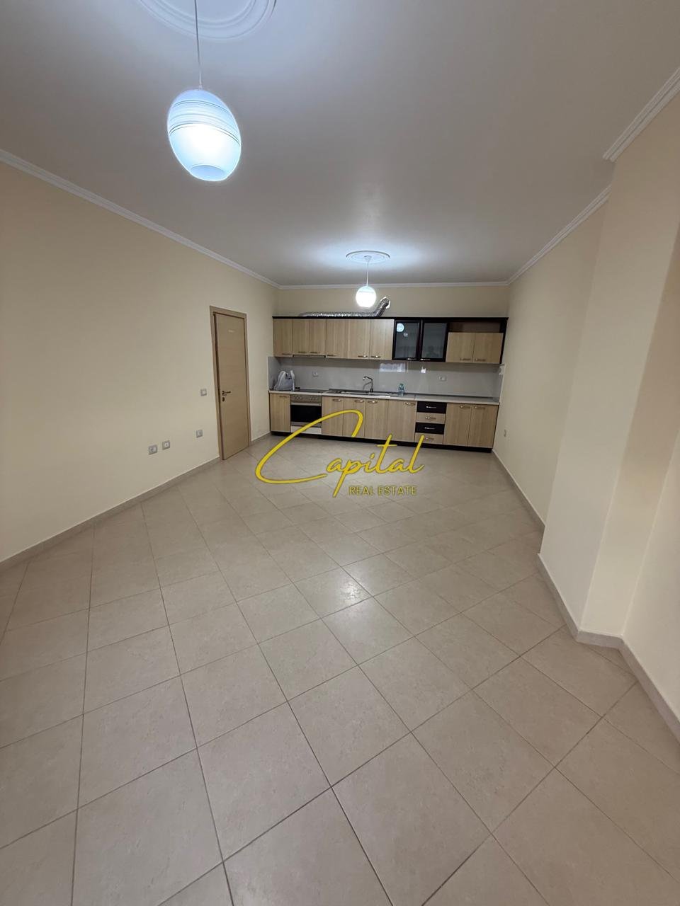 APARTAMENT ME QERA 1+1 KINOSTUDIO 32.000 LEKE