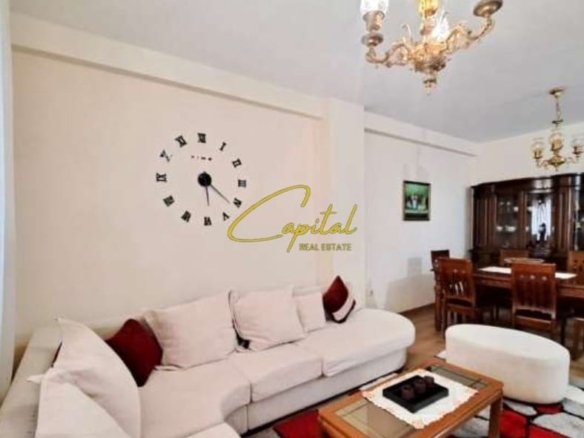 APARTAMENT ME QERA 2+1 RRUGA E KAVAJES 700 EURO