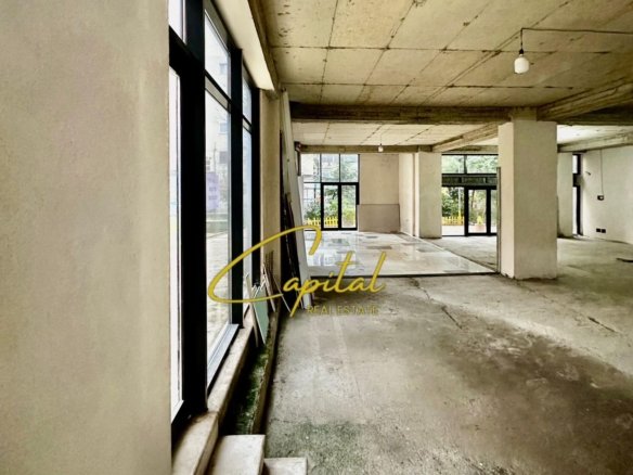 AMBIENT BIZNESI ME QERA 210 M2 BRRYLI 180.000 LEKE