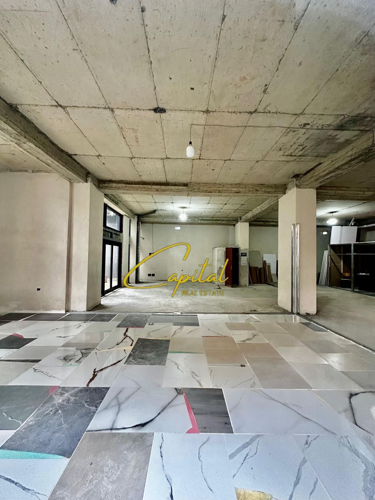 AMBIENT BIZNESI ME QERA 210 M2 BRRYLI 180.000 LEKE