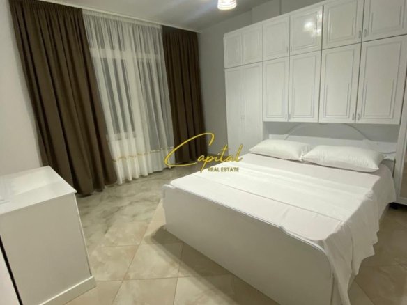 APARTAMENT ME QERA 1+1 LAPRAKE 40.000 LEKE
