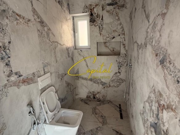 VILE PRIVATE ME QERA 340 M2 21 DHJETORI 200.000 LEKE