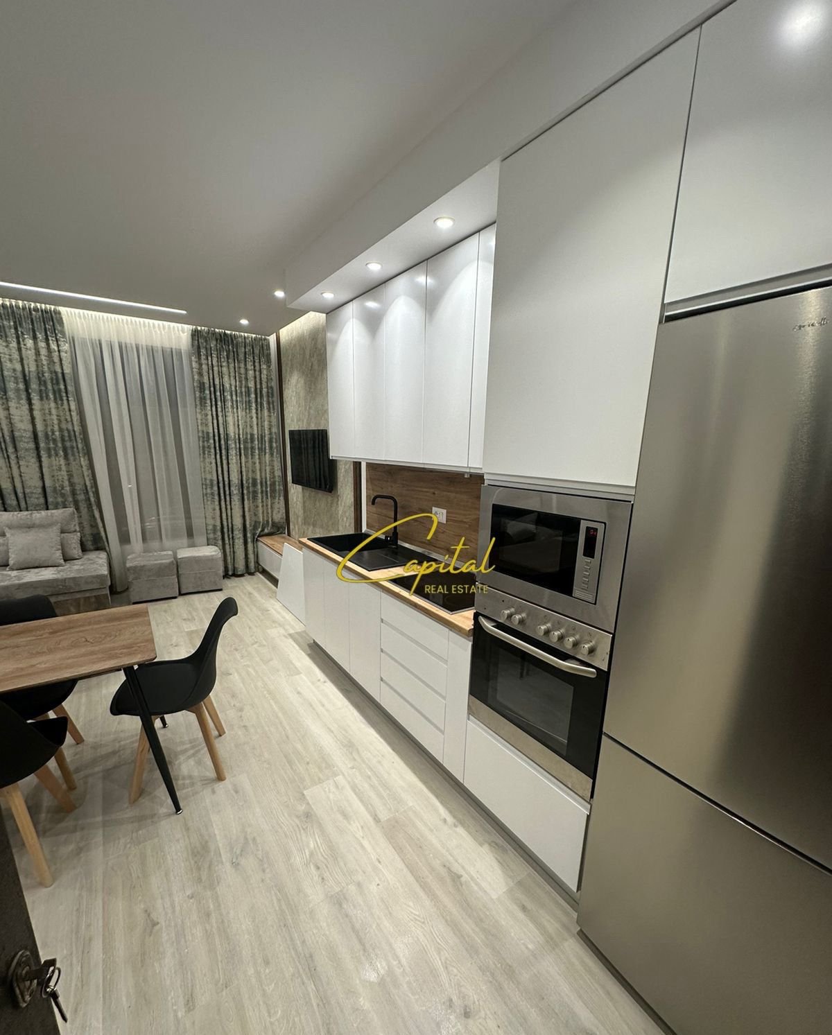 APARTAMENT ME QERA 1+1 ZOGU I ZI 70.000 LEKE