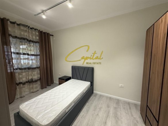 APARTAMENT ME QERA 2+1 ISH BLLOKU 850 EURO