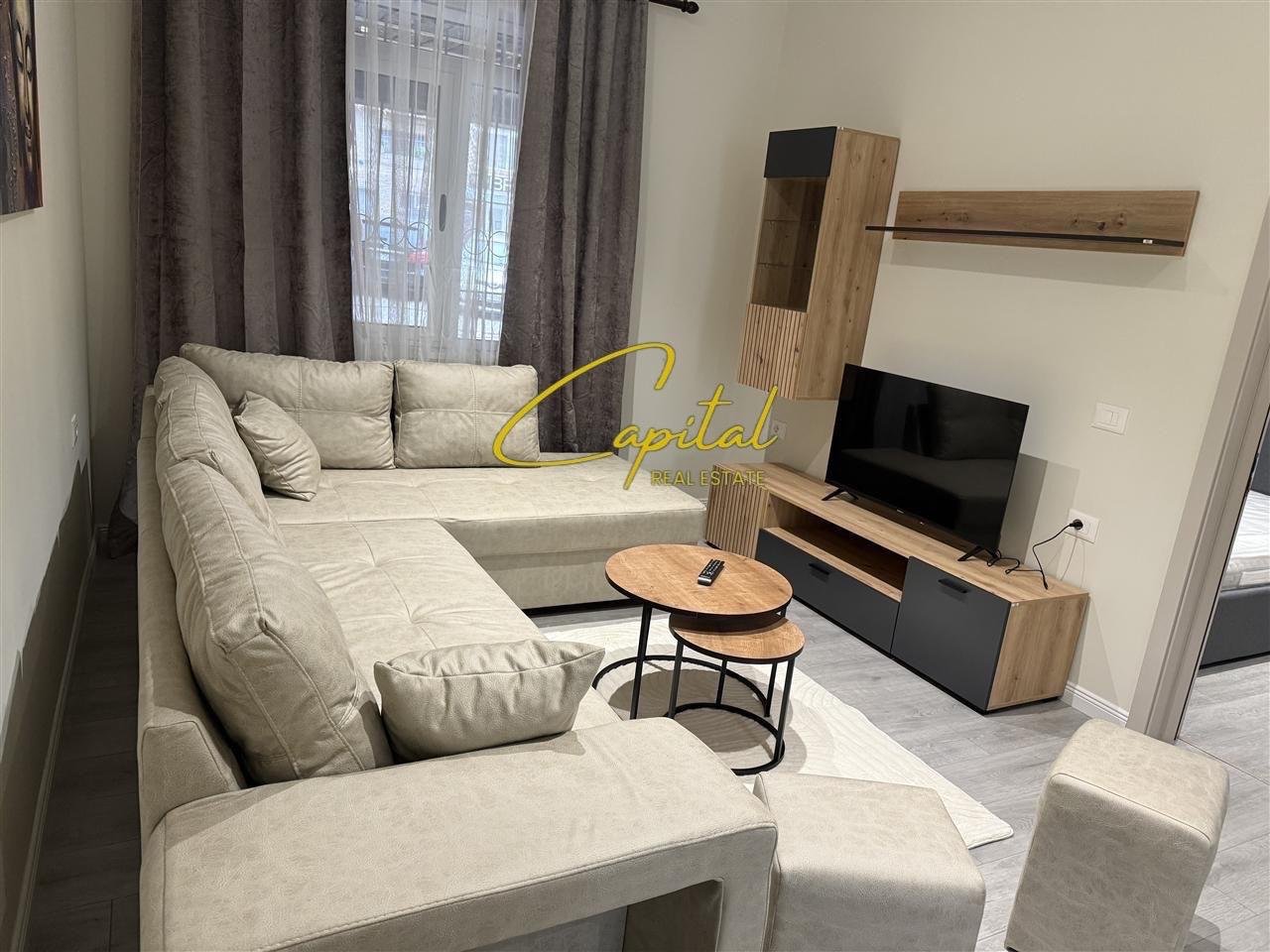 WhatsApp Image 2025-12-09 at 11.35.05 AM (2) APARTAMENT ME QERA 2+1 ISH BLLOKU 850 EURO