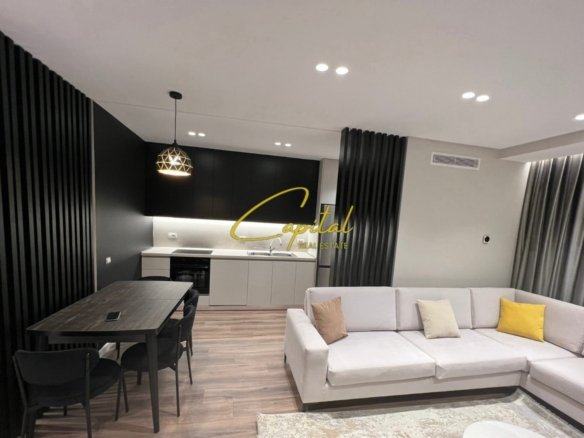 APARTAMENT ME QERA 2+1 ISH FUSHA AVIACIONIT 700 EURO