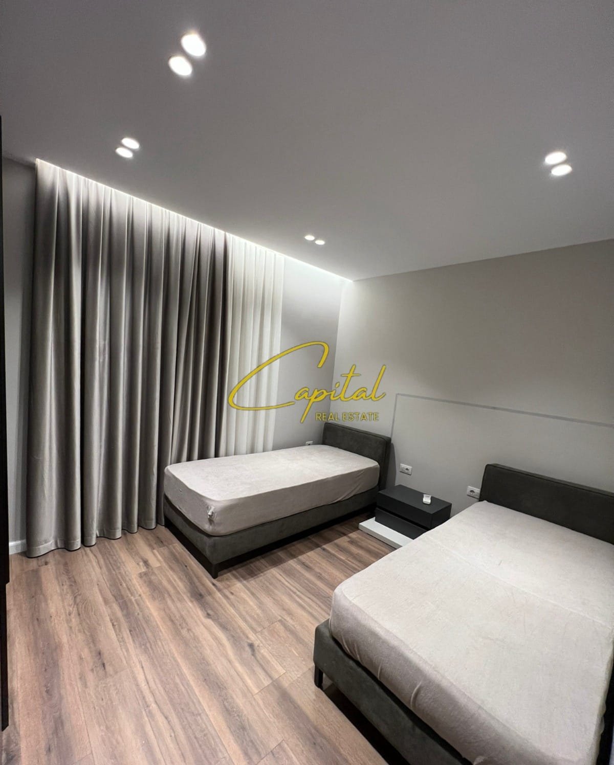 APARTAMENT ME QERA 2+1 ISH FUSHA AVIACIONIT 700 EURO