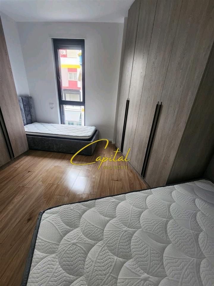 WhatsApp Image 2025-12-09 at 12.09.52 PM APARTAMENT ME QERA 2+1+2 KOPSHTI ZOOLOGJIK 120.000 LEKE