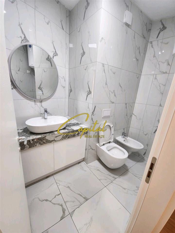 WhatsApp Image 2025-12-09 at 12.09.53 PM APARTAMENT ME QERA 2+1+2 KOPSHTI ZOOLOGJIK 120.000 LEKE