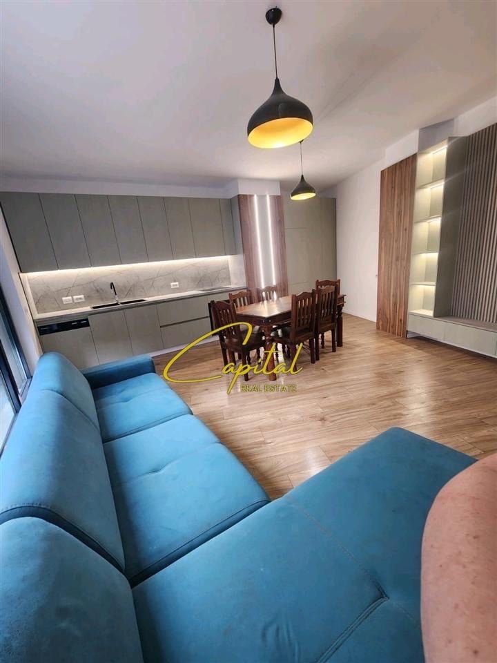 WhatsApp Image 2025-12-09 at 12.09.55 PM APARTAMENT ME QERA 2+1+2 KOPSHTI ZOOLOGJIK 120.000 LEKE