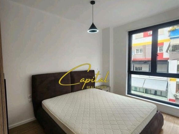 APARTAMENT ME QERA 2+1+2 KOPSHTI ZOOLOGJIK 120.000 LEKE
