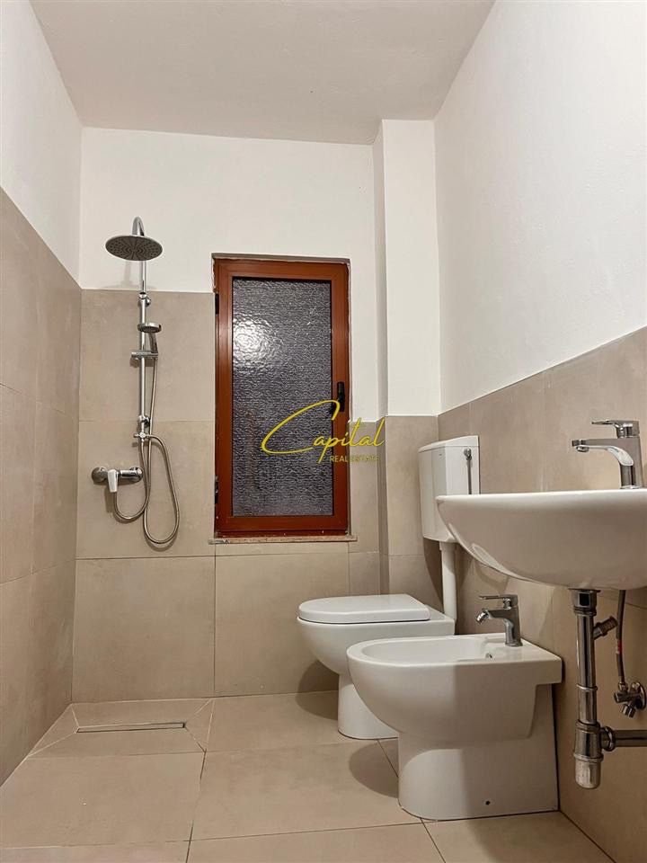 SHITET APARTAMENT 1+1 KOMBINAT 7.400.000 LEKE